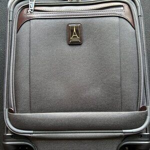 Travelpro Platinum Elite Carry-On Spinner Tote